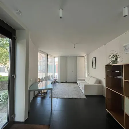 Holiday home Tube Nabij *