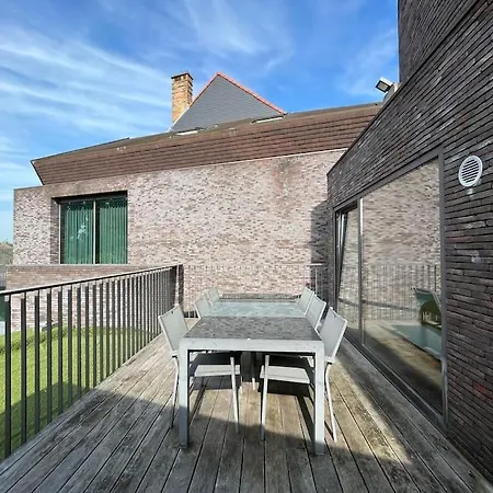 Tube Nabij Holiday home Bruges